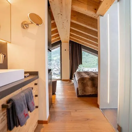 Duplex Overlook Penthouse Apartment *